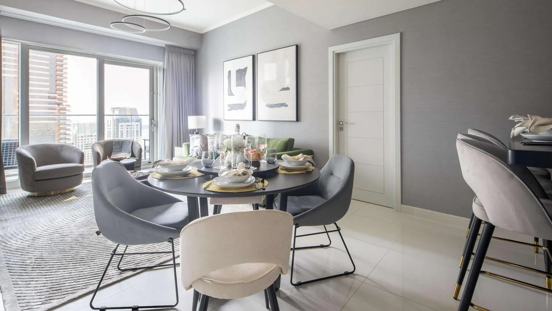 Frank Porter - Damac Heights Dubai Apartment