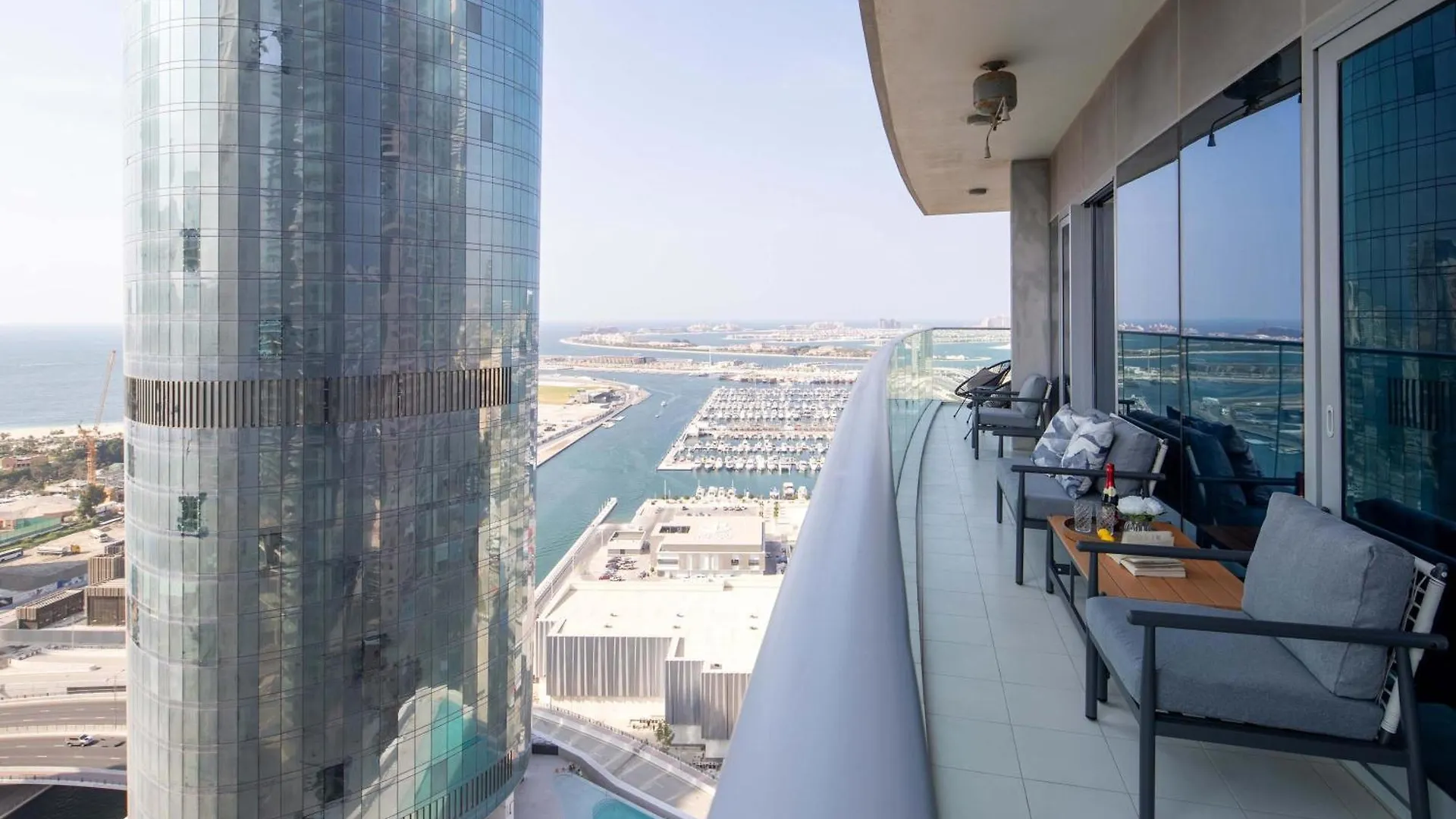 Frank Porter - Damac Heights Dubai United Arab Emirates
