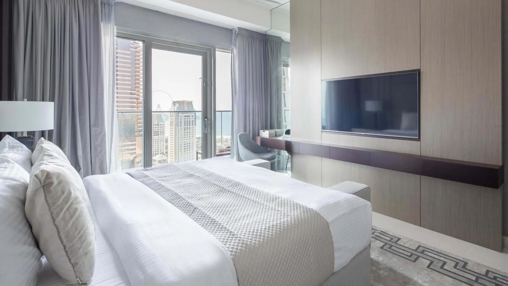 Frank Porter - Damac Heights Dubaj 0*,  Spojené arabské emiráty